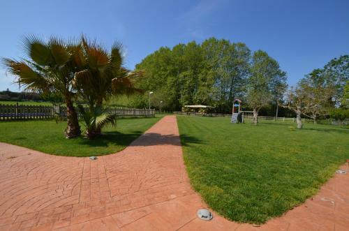 Villa Can Guin� Costa Brava