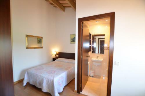Villa Can Guin� Costa Brava