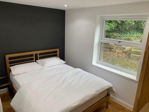 Excellent 1 Bedroom Apartment In Far Headingley