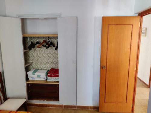 Casa Chalet Independiente En Calle Privada