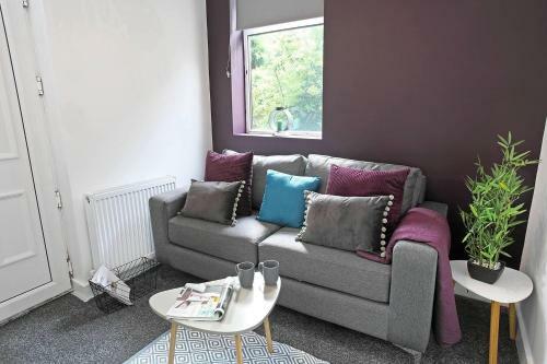 Stunning 4-bed House In Manchester
