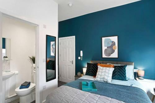 Stunning 4-bed House In Manchester