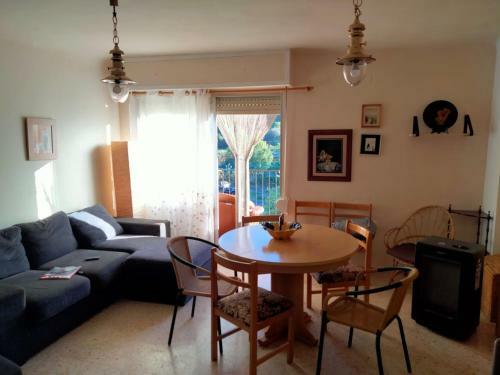 Apartamento D�plex Frente Al Rio En Montanejos
