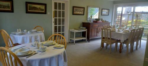 Hostal Corsbie Villa Guest House