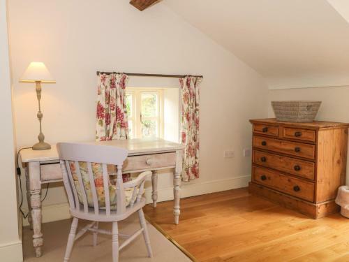 Elm Cottage