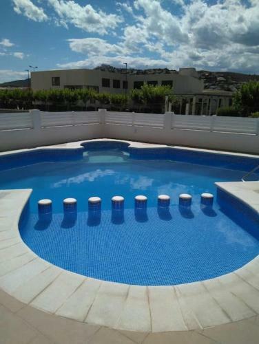Apartamento C�ntrico En La Playa Con Piscina.