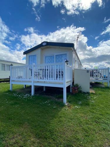 Seton Sands Haven Holiday Park - Platinum Caravan