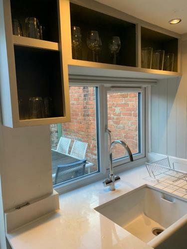 Stoop Cottage - In The Heart Of Quorn