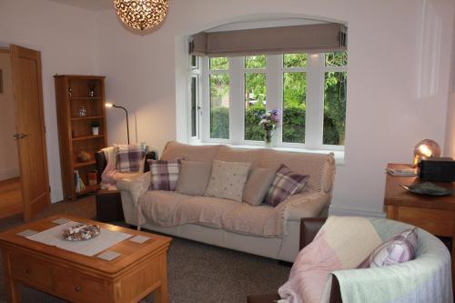Lowes Meadow Cottage Holiday Rental