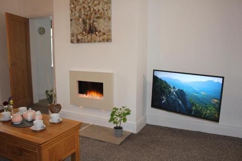 Lowes Meadow Cottage Holiday Rental