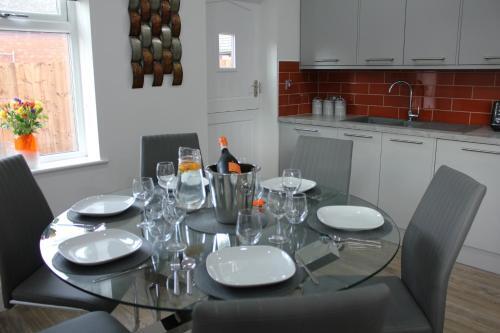Lowes Meadow Cottage Holiday Rental