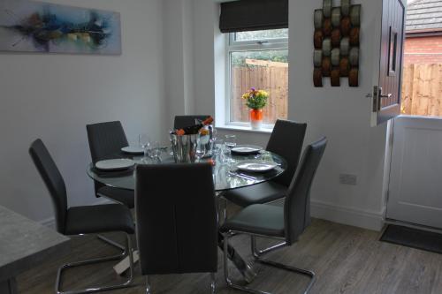 Lowes Meadow Cottage Holiday Rental