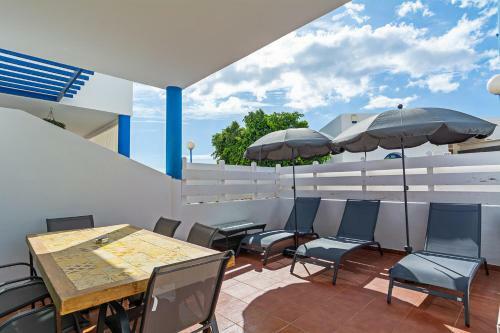 Villa 3br Home - Private Heated Pool - Parking