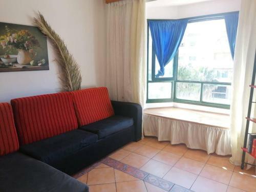 Remarkable 3-bed Apartment In Puertito De Guimar