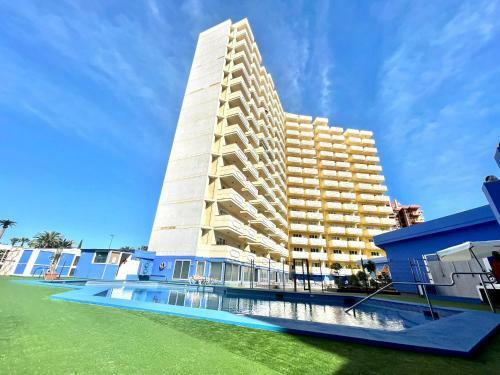 Apartment With Ocean Views In Playa Jardin