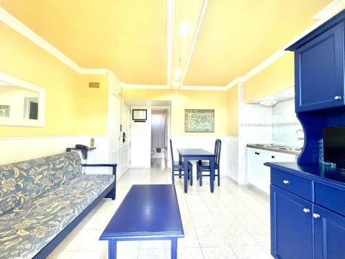 Apartment With Ocean Views In Playa Jardin