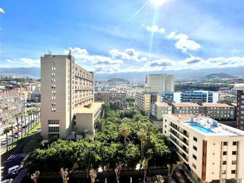 Apartment With Ocean Views In Playa Jardin