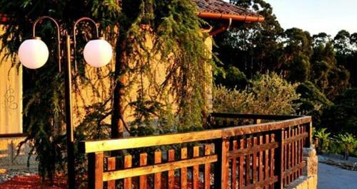 Hostal O Paxareco De Ay
