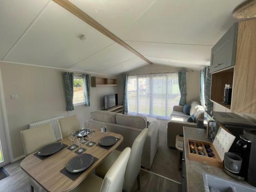 Static Caravan J2, The Fairway Holiday Park