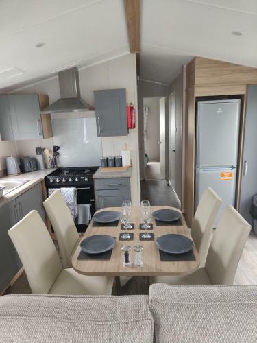Static Caravan J2, The Fairway Holiday Park