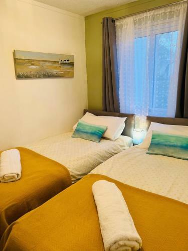 Cosy 2bd Chalet St Ives Holiday Village