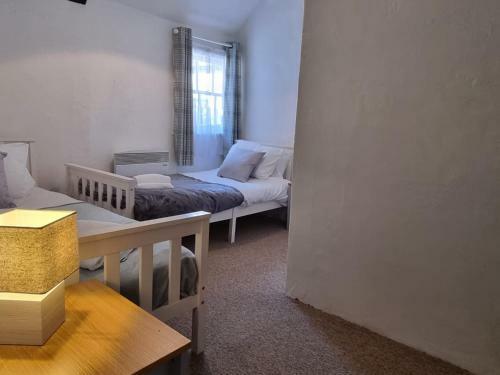 Pass The Keys Charming 2 Bedroom Town House, Perfectly Located