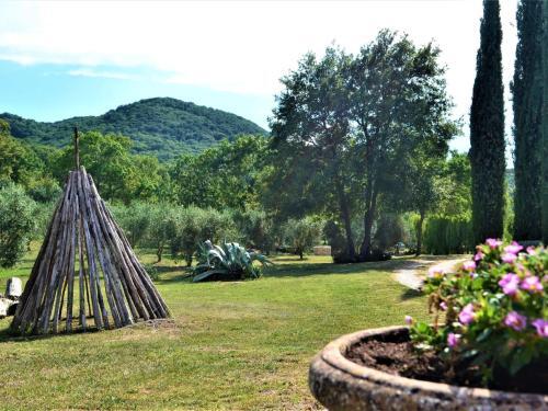 Romantic Lodge At Scansano With Shared Swimming Pool