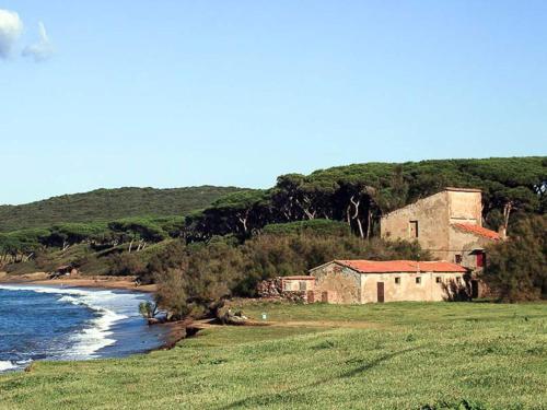 Romantic Lodge At Scansano With Shared Swimming Pool