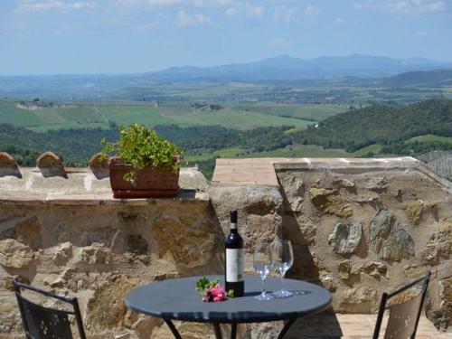Pleasant Holiday Home In Seggiano With Private Terrace