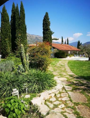 Villetta Blue Garden