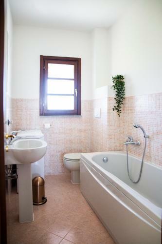 Apartamento Residenza La Corte Visconti - Flat With Pool And Patio
