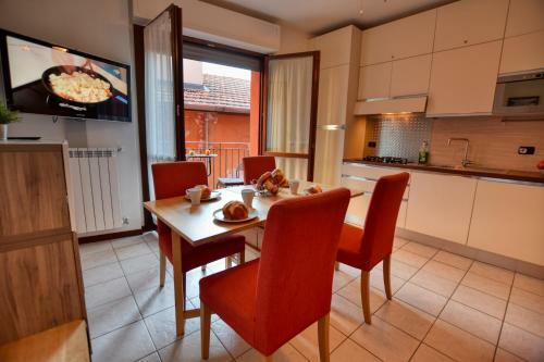 2-bedroom Apartment Camelia 21