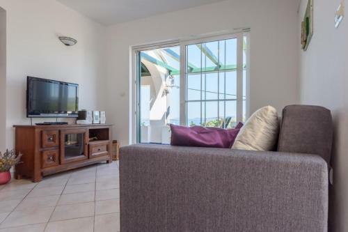 Holiday Home 3559-1 For 6 People In Veli Rat