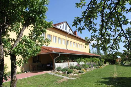 Hostal Resort Stara ?kola