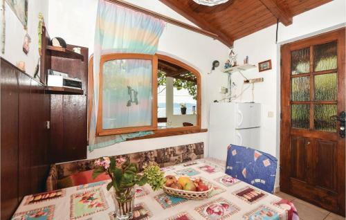 One-bedroom Apartment In Bogomolje