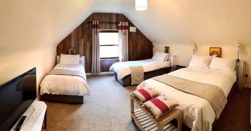 Bed & Breakfast Derrynane Bay House