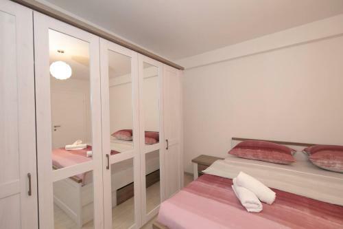 Stylish And Modern Sea View Apartment Giulia