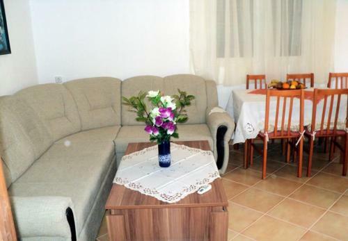 Apartments Niko - 40m From The Beach
