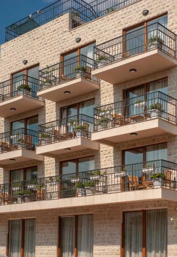 Hotel Twelve By Aycon