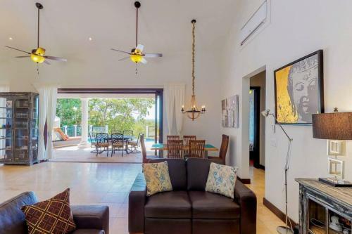 Villa Mila Casa, Parrot Tree / Luxury Home-private Pool