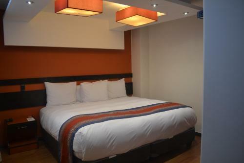 Capac Hotel