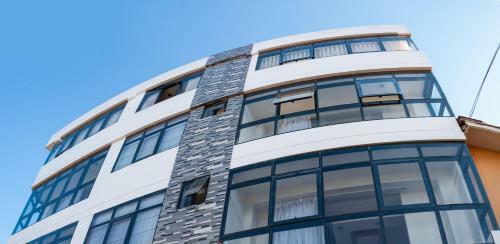 Capac Hotel