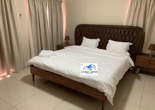 Exclusive Apartment In Handsworth - 4 Bedrooms