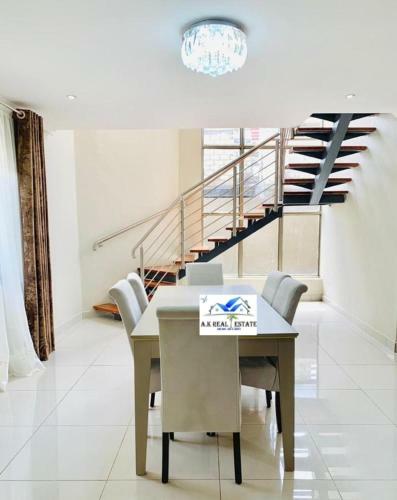 Exclusive Apartment In Handsworth - 4 Bedrooms
