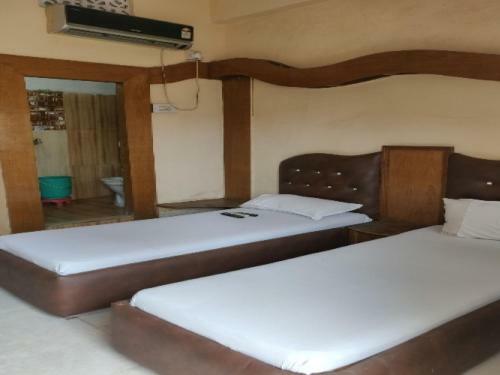 Spot On 80821 Hotel Laxmi Vilas