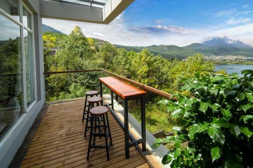 Hotel Mountain And Lake Villa Resorts Lijiang