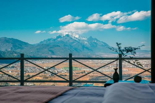 Hotel Mountain And Lake Villa Resorts Lijiang