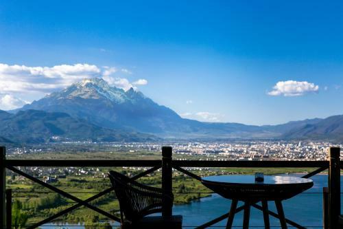 Hotel Mountain And Lake Villa Resorts Lijiang