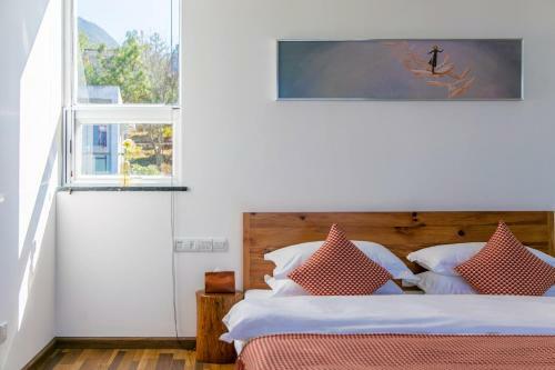Hotel Mountain And Lake Villa Resorts Lijiang