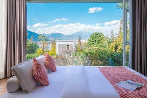 Hotel Mountain And Lake Villa Resorts Lijiang